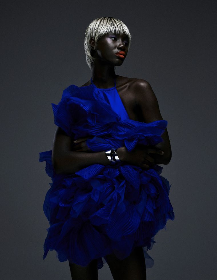 PARUTION "INTO THE BLUE"